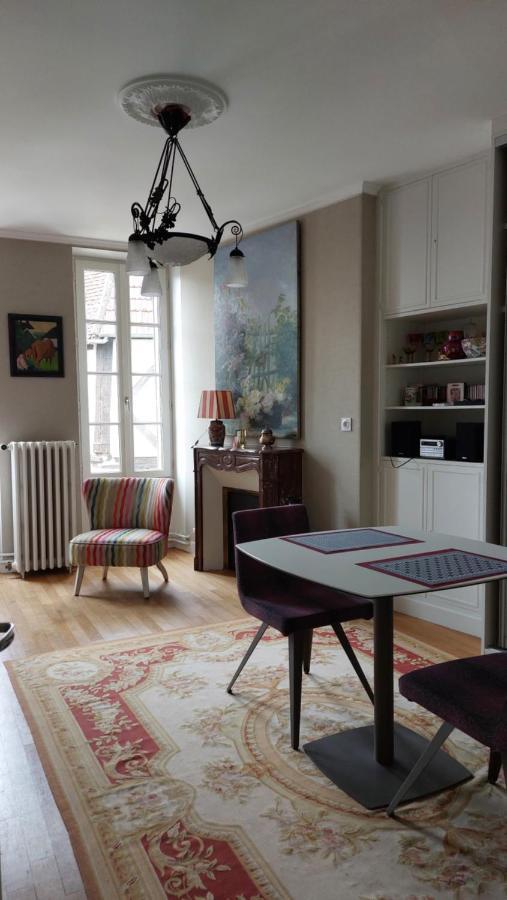 Suprematisme Appartement De Prestige Vierzon Dış mekan fotoğraf